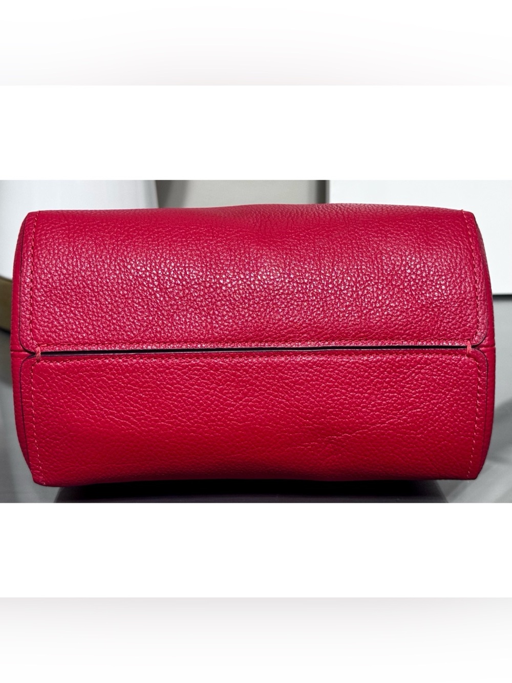 COACH Charlie Turnlock Bucket Bag 21, RED Pebble Leather Crossbody Bag - Picture 8 of 8